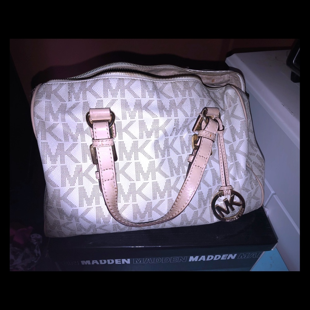 Michael Kors purse